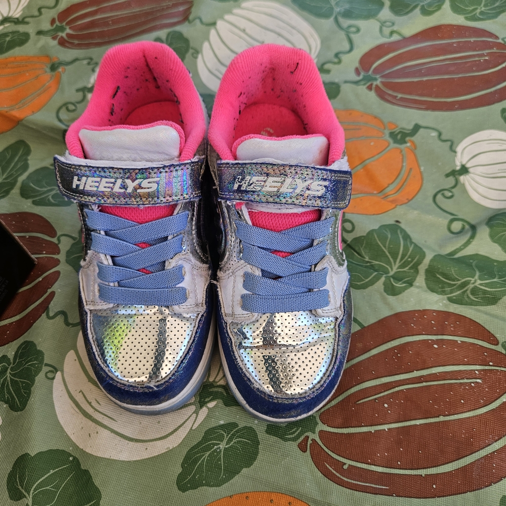 Heelys Kids' Blue and Pink Shoes
